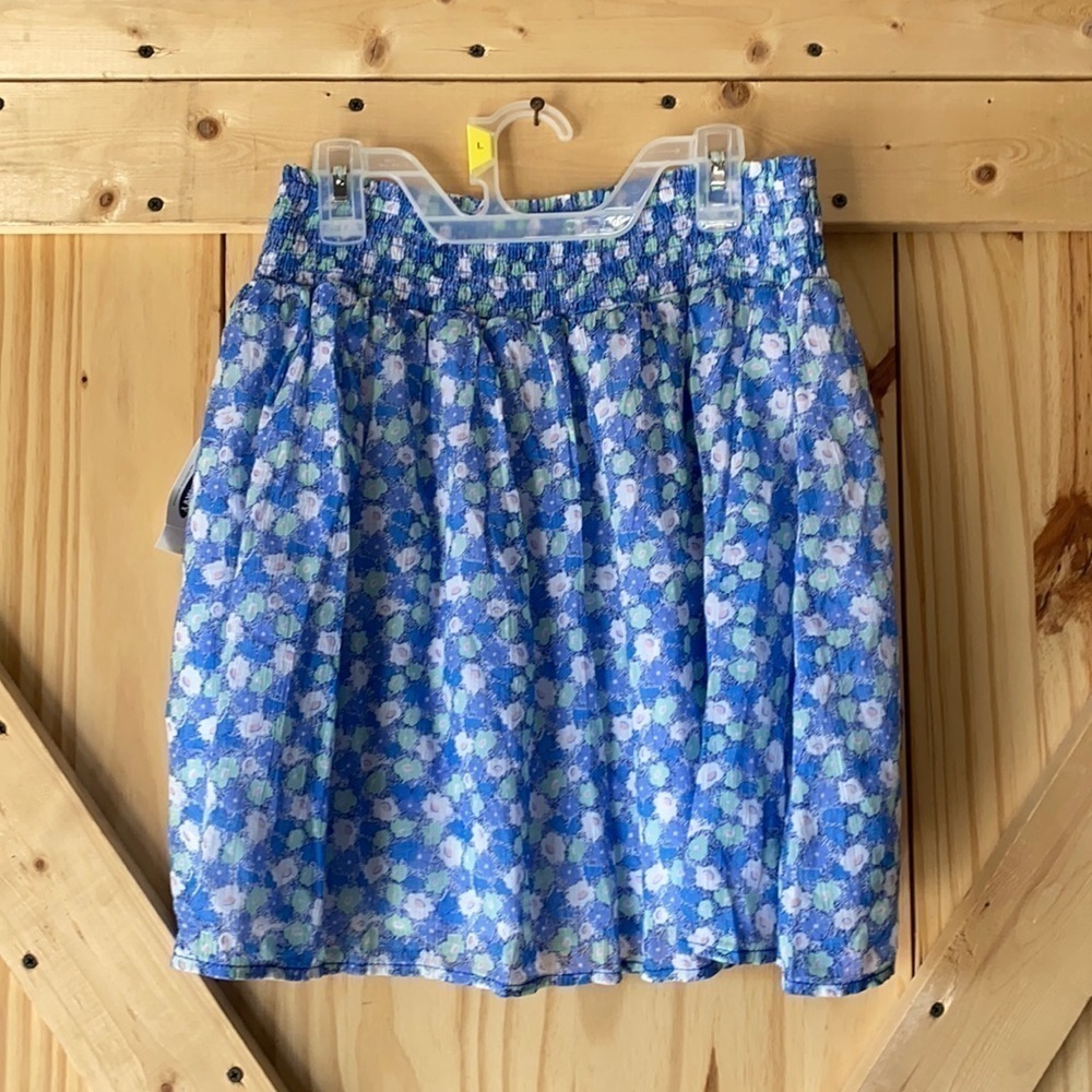 Old Navy Flirty Ruffle Floral Skirt NWT size Small